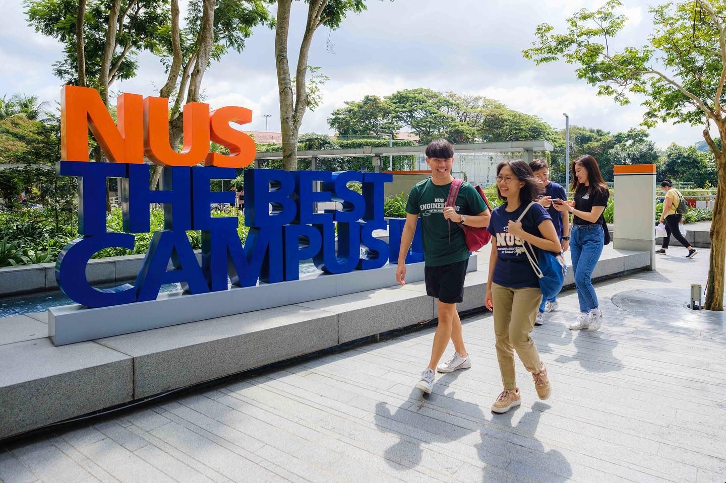 新加坡國立大學.jpg
